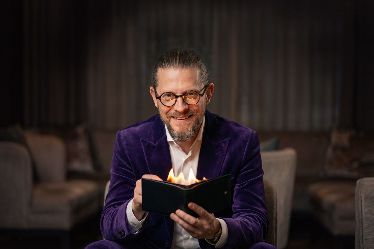 Porträtfoto von Zauberer Simabu für Celle